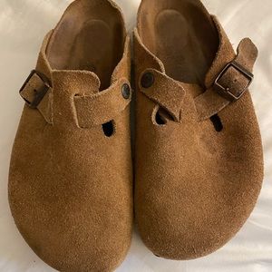Birkenstock suede clogs size 38. Good used cond.
